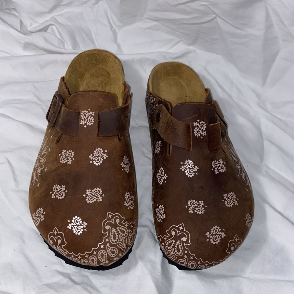 New Bravest Studios  mules mocha